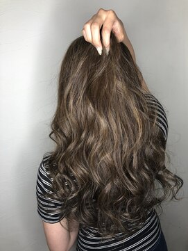 ルッソカナン(Lusso canaan) ブリーチ/ベージュカラー