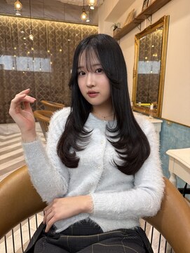 ロンドアベニール 北千住(Lond avenir) オリーブグレー/韓国風巻き/レイヤーカット/髪質改善/縮毛矯正