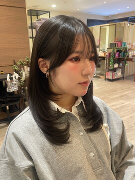 ヘアメイク シュシュ(Hair make chou chou) ザクザクレイヤー　顔まわりカット　髪質改善
