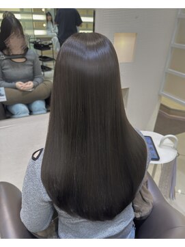 ケー 北千住(K.) 赤み消し＊オリーブグレージュ