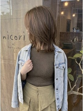 ニコリヘアワークス(nicori hair works) ミディアム×レイヤー× ベージュブラウン1