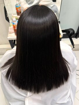 さよなら 私のくせ毛とうねり バロー甲府昭和店 高難度くせ毛矯正×ヘアエステで叶える極上艶髪/ストレートヘア