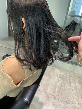 キチ(kichi.) [kichi.] ワンカールミディアムヘア× ダークグレージュ