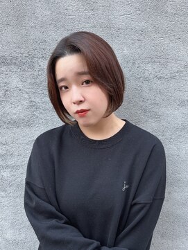 スイート ヘアデザイン(Suite HAIR DESIGN) 《Suite》ミニボブ イヤリングカラー センターパート