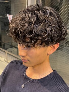 フィフスワン(fifth one) 波巻きスパイラルパーママッシュショート無造作パーマ刈り上げ