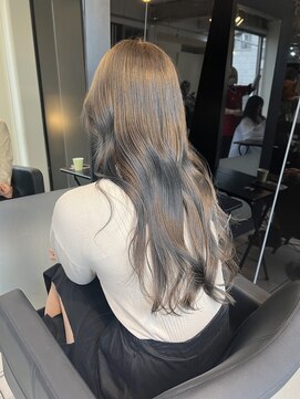 アクアオモテサンドウ(ACQUA omotesando) ☆ブリーチなしダブルカラーシルバーグレージュアッシュカラー