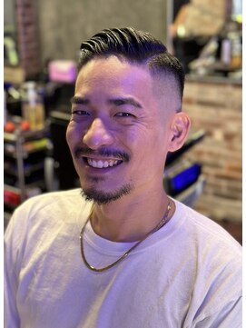 タケシズバーバー(BARBER) 【バーバースタイル】メンズ サイドパート フェードカット