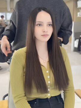 ティア(Tia.) (きりっぱなしロング/かきあげ前髪/巻ける縮毛矯正/小顔)