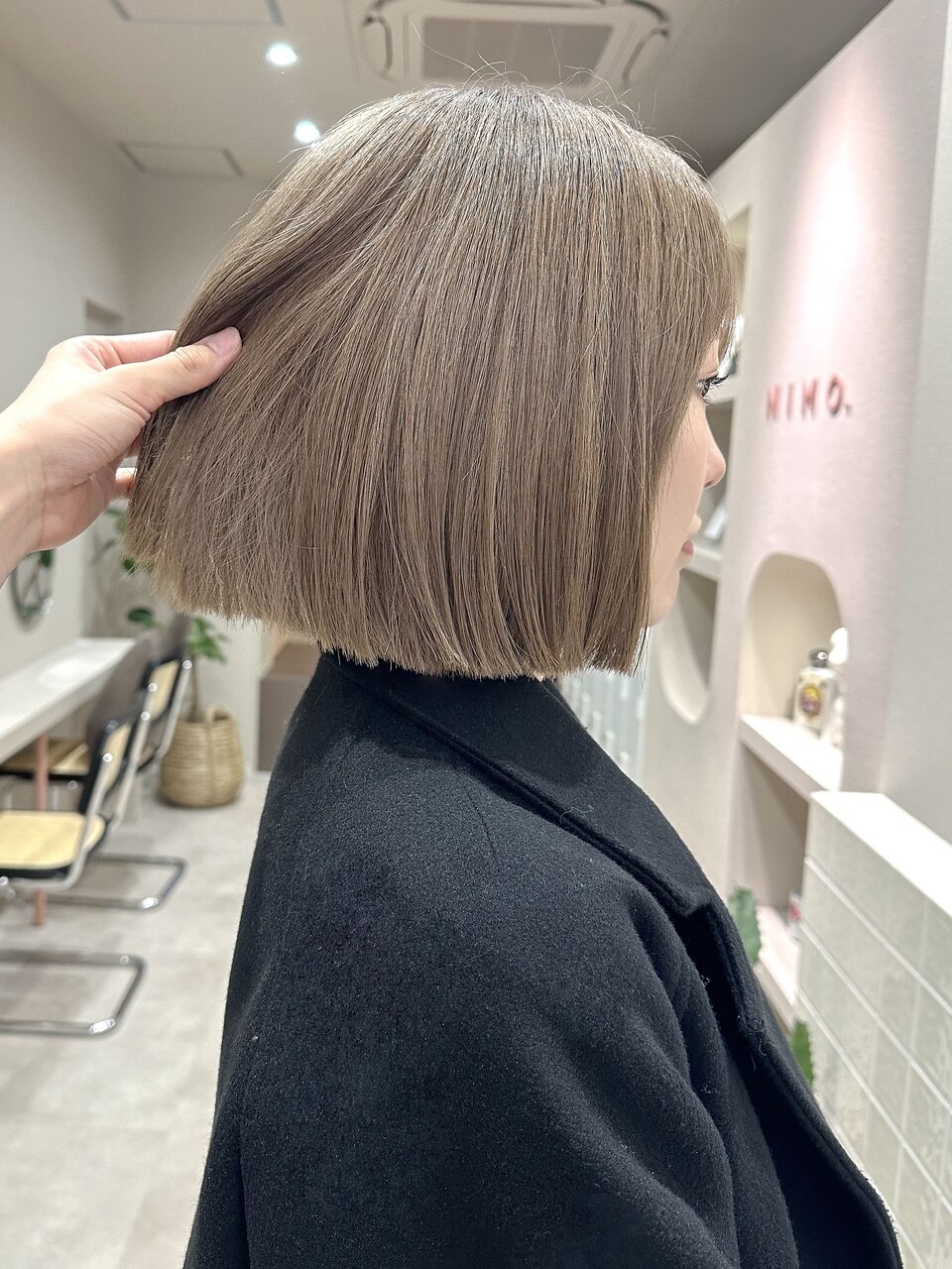 透明感ピンクベージュ/ブリーチ/表参道ボブ