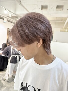 イリ 梅田(ili) メンズにおすすめピンクベージュ