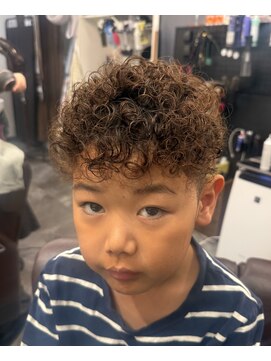 ケーツーネクスト(K2 NEXT) ショートアフロ