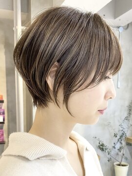 エリマ 横浜西口(elima) 横浜西口ショートボブ白髪染め白髪ぼかしミルクティーベージュ