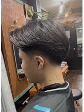 グルーム(GROOM.)&nbsp;テーパーフェード × フェザー