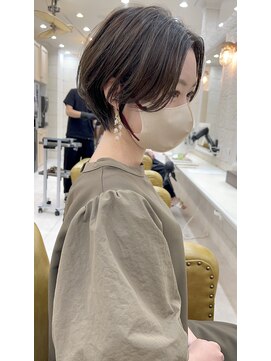 ティンク 天神(Tink) 前髪なし大人美人ショートヘア