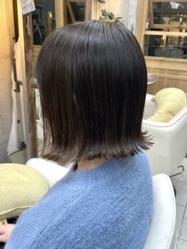 ラストーリア(La storia) カラーやパーマで傷んだ毛先をバッサリイメチェン☆