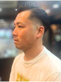 ＜理容室＞スーツ短髪パーマツーブロック束感モテる黒髪