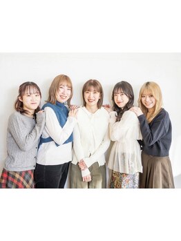 《徹底カウンセリング》トレンドヘアの似合わせも髪のお悩み解決もお任せ！アットホームなカフェ風サロン◎