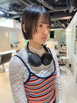 クルー(Creww KYOTO) ぱつっとラインとフェイスレイヤーボブ
