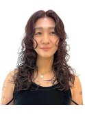 大人女子カーリーパーマヘア