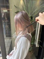 アクアオモテサンドウ(ACQUA omotesando)&nbsp;◎ホワイトベージュ/ブリーチ1回/ミルクティーベージュ表参道