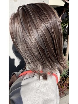 キャパ(CAPA) ダブルカラー【２０代/ボブ/ベージュ】