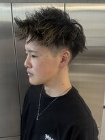 リオールバイニアウ(RE:ALL by Niau) MEN’S HAIR/波巻きツイストスパイラル/リバースセンターパート