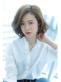 『Lima』耳かけ無造作パーマ 透明感ベージュアッシュ