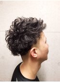 ハードパーマ＆ツーブロックスタイル