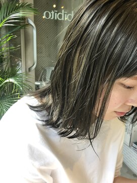 ビビト(bibito) bibitoフレンチボブ　グリーン　ケアカラー　透明感　HUEカラー