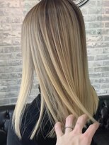 グロウ 上野御徒町(grow)&nbsp;ハイライトカラー/オリーブカラー/小顔/ウェット[上野/御徒町］