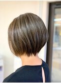丸みグラデーション/ショート/ハイライト/前下がり/30代40代50代
