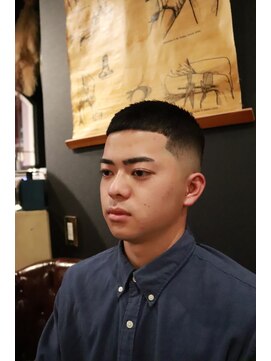 バーバーショップ レガロ(REGALO) バズスキンフェード