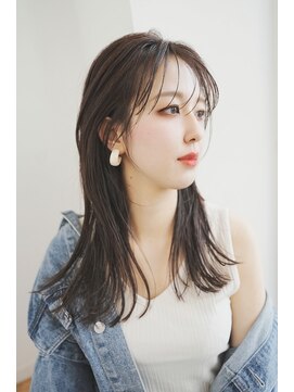 カリーナ(Carina) 大人ロングレイヤー　大人ガーリー　チョコレートカラー
