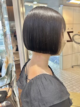 ヘアーアンドメイク ビス(HAIR&MAKE bis) やっぱりかわいいミニボブ☆ももこ