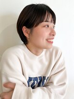 ピュアな黒髪耳掛けショート◎