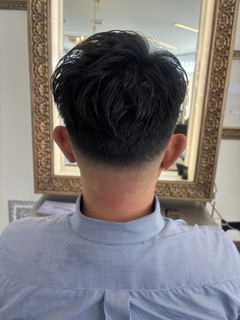 コワファースト 大分(COIFF1RST) フェードカット