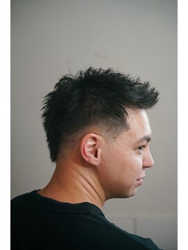 アパッシュ 大町店(Apache) Vシェープフェザーアップ