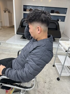 メイドバイスティーン(MADE BY STEEN) メンズカット／メンズパーマ／メッシュ