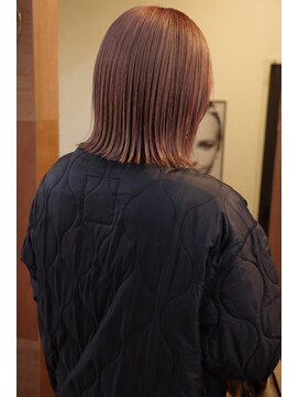 チャプター 問屋町(chapter) 髪質改善切りっぱなしボブ外はねボブヘイリーボブピンクベージュ