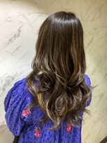 パティオン(PATIONN)&nbsp;ハイライトで作るラベンダーアッシュのグラデーションカラー☆