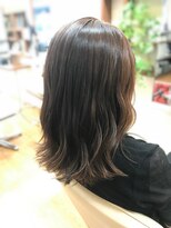 スローリー(slowly) 【slowly】 外ハネミディアム