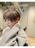 bibito color 透けるラベンダーベージュ　ハンサムショート