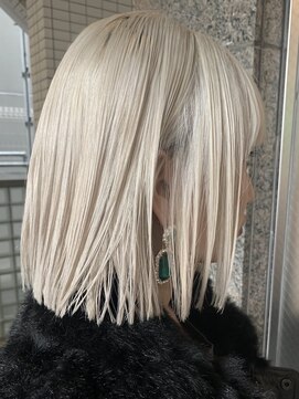 ウィルゴ(VIRGO) 切っぱなしハイトーンボブ☆ケアブリーチ