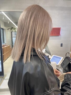 ナル(nalu.) 切りっぱなし / ロブ / ミルクティーカラー / ブロンド