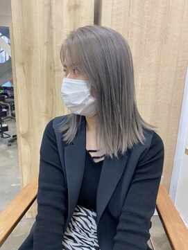 イェッカ(YECCA) ブリーチ２回＊ホワイトカラー