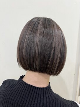 ネオリーブウリ 二子玉川店(Neolive uri) ショコラアッシュヘルシースタイルふんわりカール白髪ぼかし