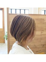 ピース(piEcE)&nbsp;ハイライト×ショートボブ  20代30代40代50代ショートボブ