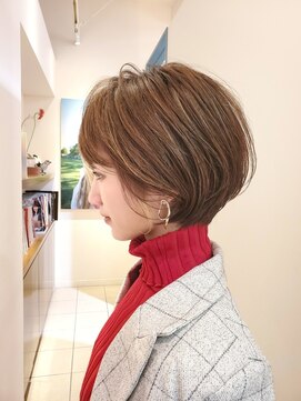 ビュートリアム 青山(BEAUTRIUM) ショートボブ小顔カット大人ヘア髪質改善30代40代50代表参道青山