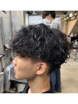 カーニー 上野(kearny) 波巻きスパイラルパーマツイストスパイラルパーマ波巻きパーマ