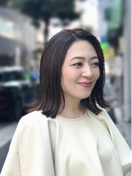 エアー 銀座タワー(AIR) 伸ばしかけヘア　外ハネスタイル